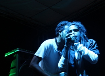 Azueï, en concierto